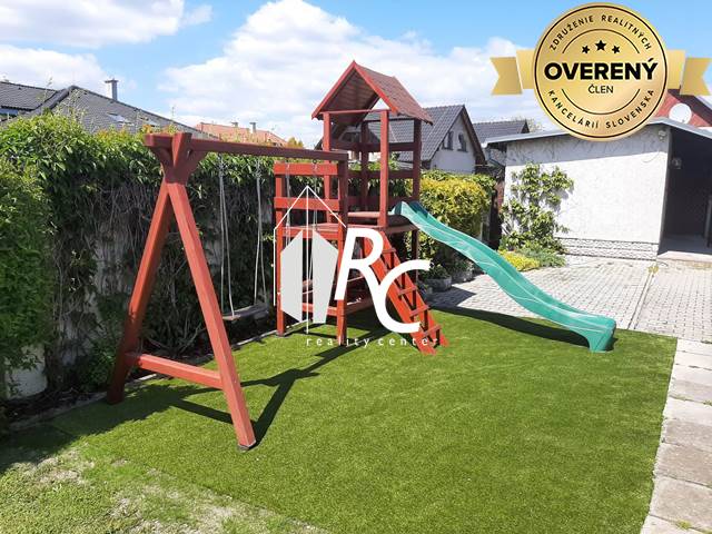 detsky kutik zo zadu.jpg