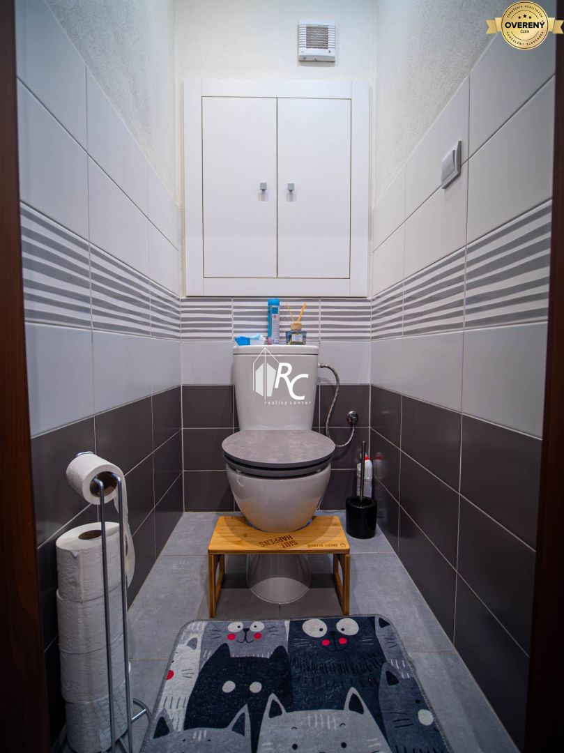 wc.jpg