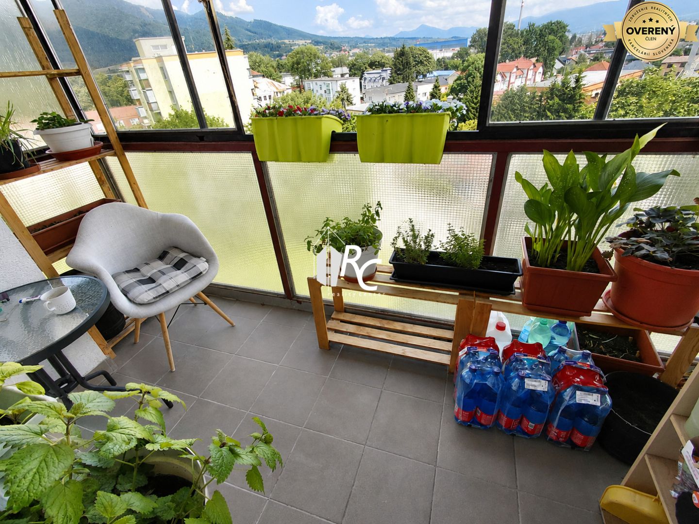 loggia.jpeg